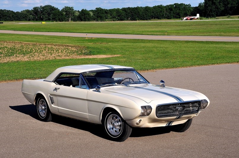 Prototype Mustang II - crédit photo : Ford médias Image