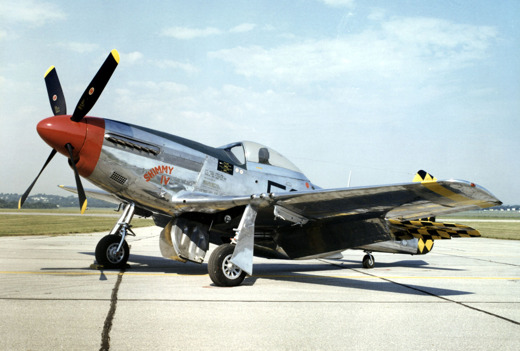 North American P-51D Mustang USAF - crédit photo : domaine public wikimedia.org Image