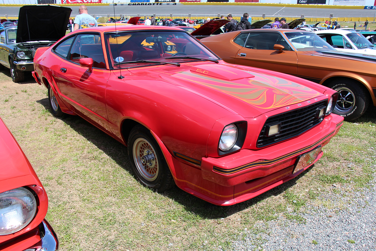 Crédit photo : Sicnag - 1978 Ford Mustang King Cobra - commons.wikimedia.org CC BY 2.0 Image